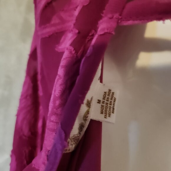 Band of Free Kiss Me Fuchsia Peplum Floral Mini Back Ties & Smocked‎ Waist Dress - Picture 7 of 8